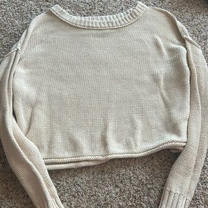 american eagle, small, cream